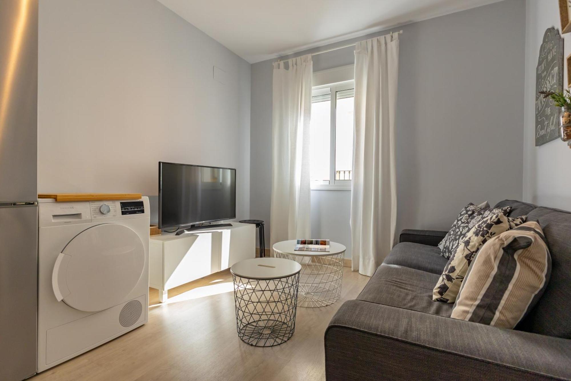 Charming 2 Bedroom Apartment At Iconic Triana Neighborhood By Ocityzen Sevilha Exterior foto