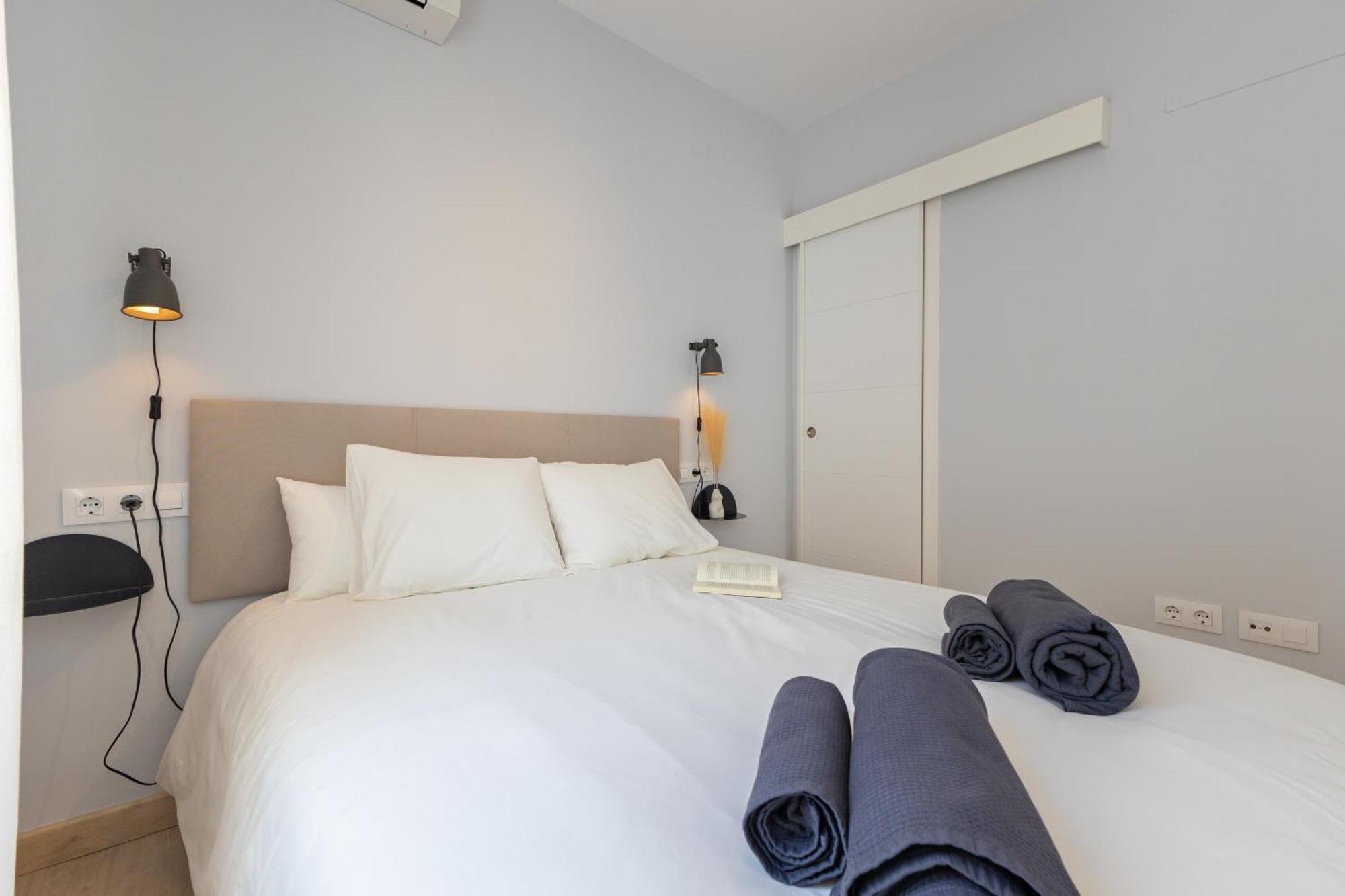Charming 2 Bedroom Apartment At Iconic Triana Neighborhood By Ocityzen Sevilha Exterior foto