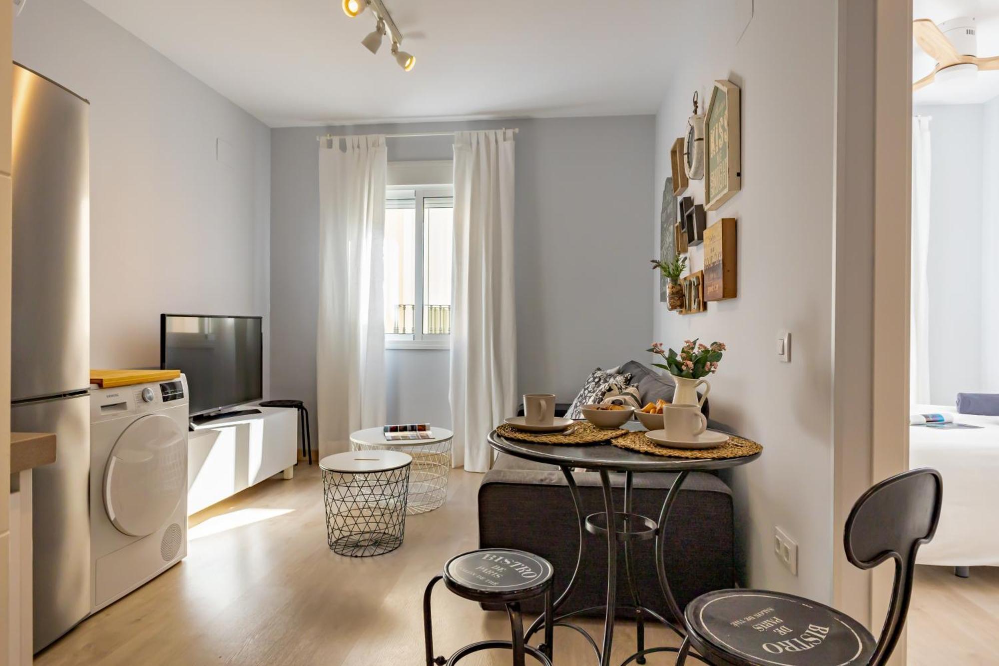 Charming 2 Bedroom Apartment At Iconic Triana Neighborhood By Ocityzen Sevilha Exterior foto