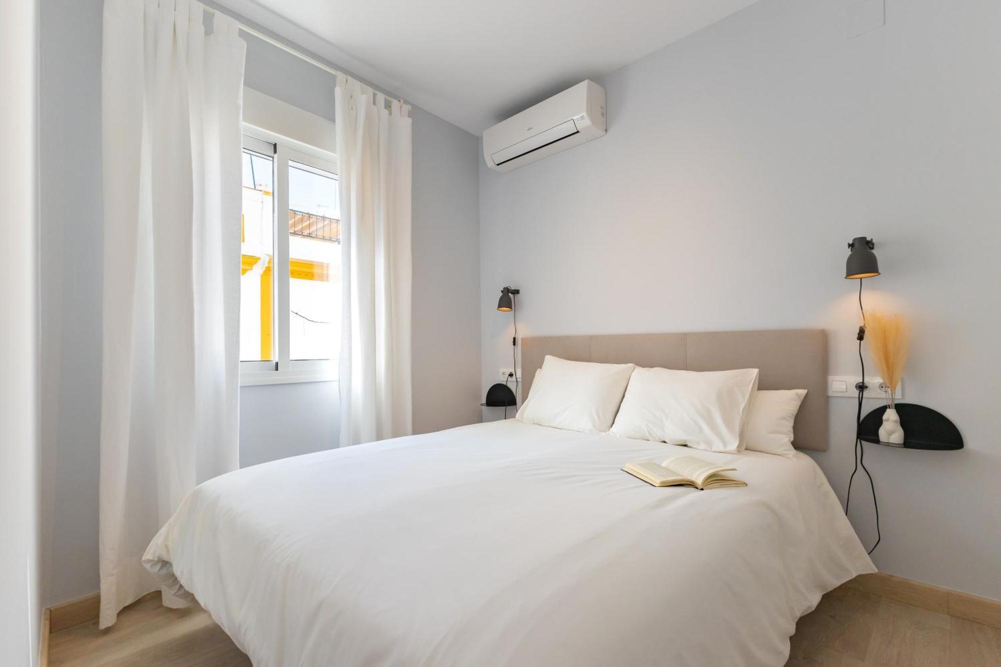 Charming 2 Bedroom Apartment At Iconic Triana Neighborhood By Ocityzen Sevilha Exterior foto