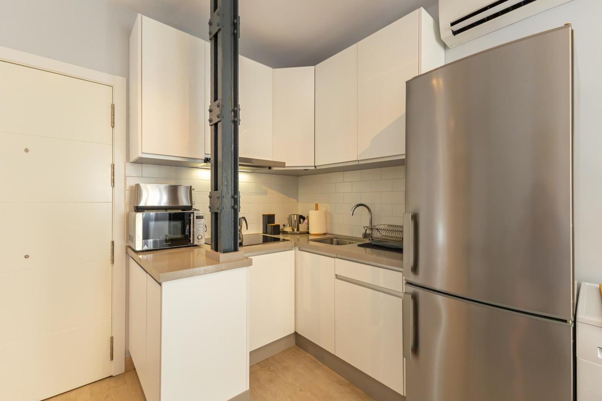 Charming 2 Bedroom Apartment At Iconic Triana Neighborhood By Ocityzen Sevilha Exterior foto