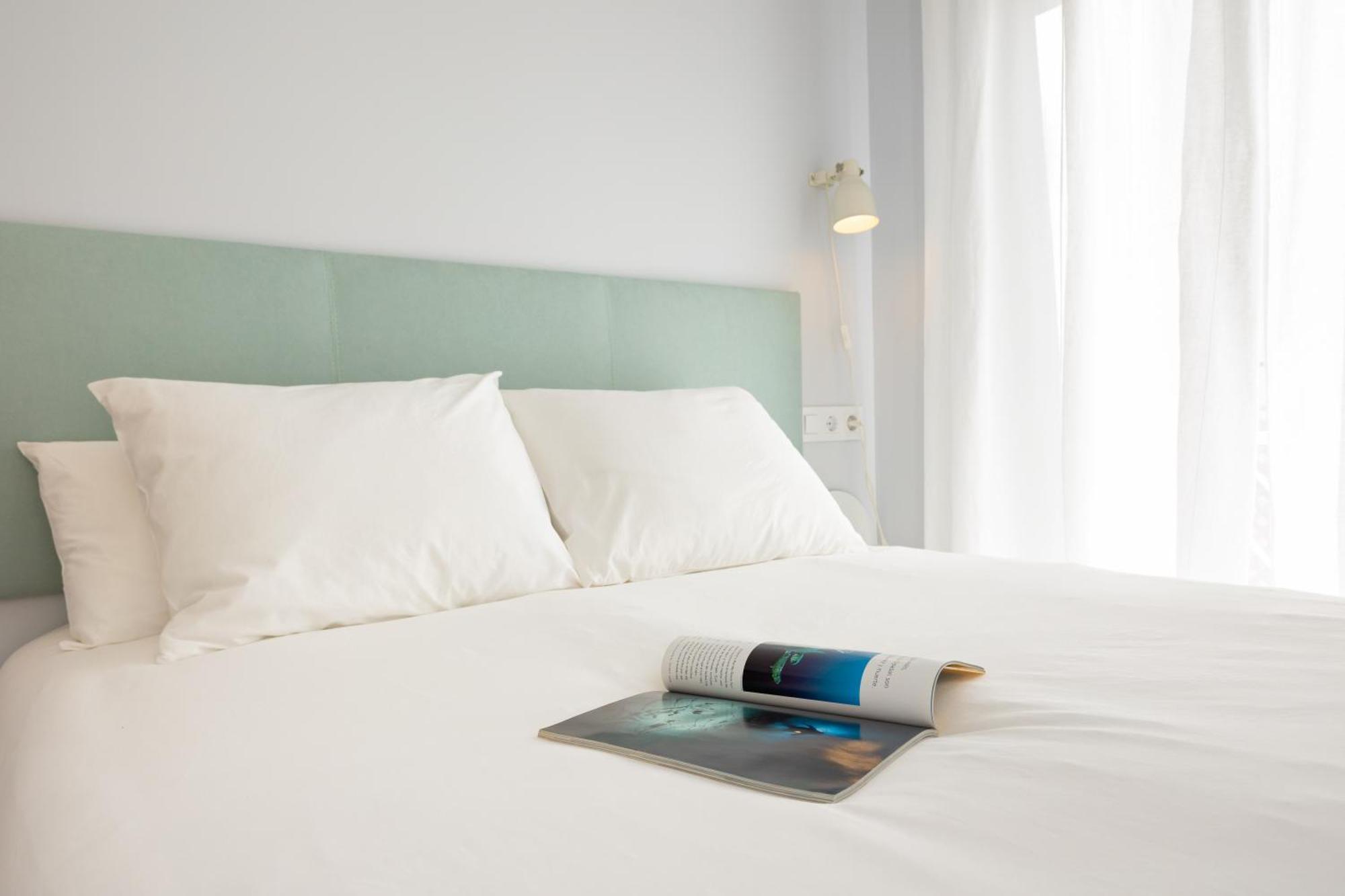 Charming 2 Bedroom Apartment At Iconic Triana Neighborhood By Ocityzen Sevilha Exterior foto
