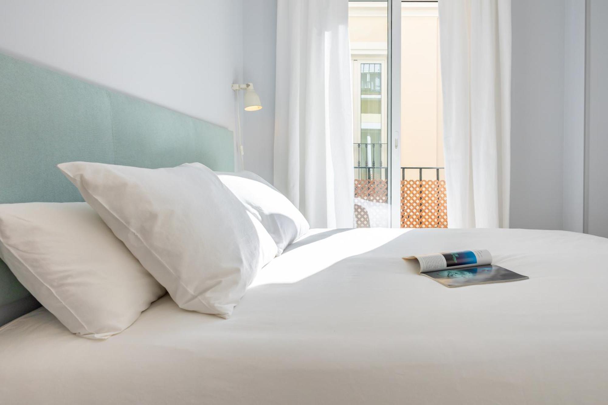 Charming 2 Bedroom Apartment At Iconic Triana Neighborhood By Ocityzen Sevilha Exterior foto