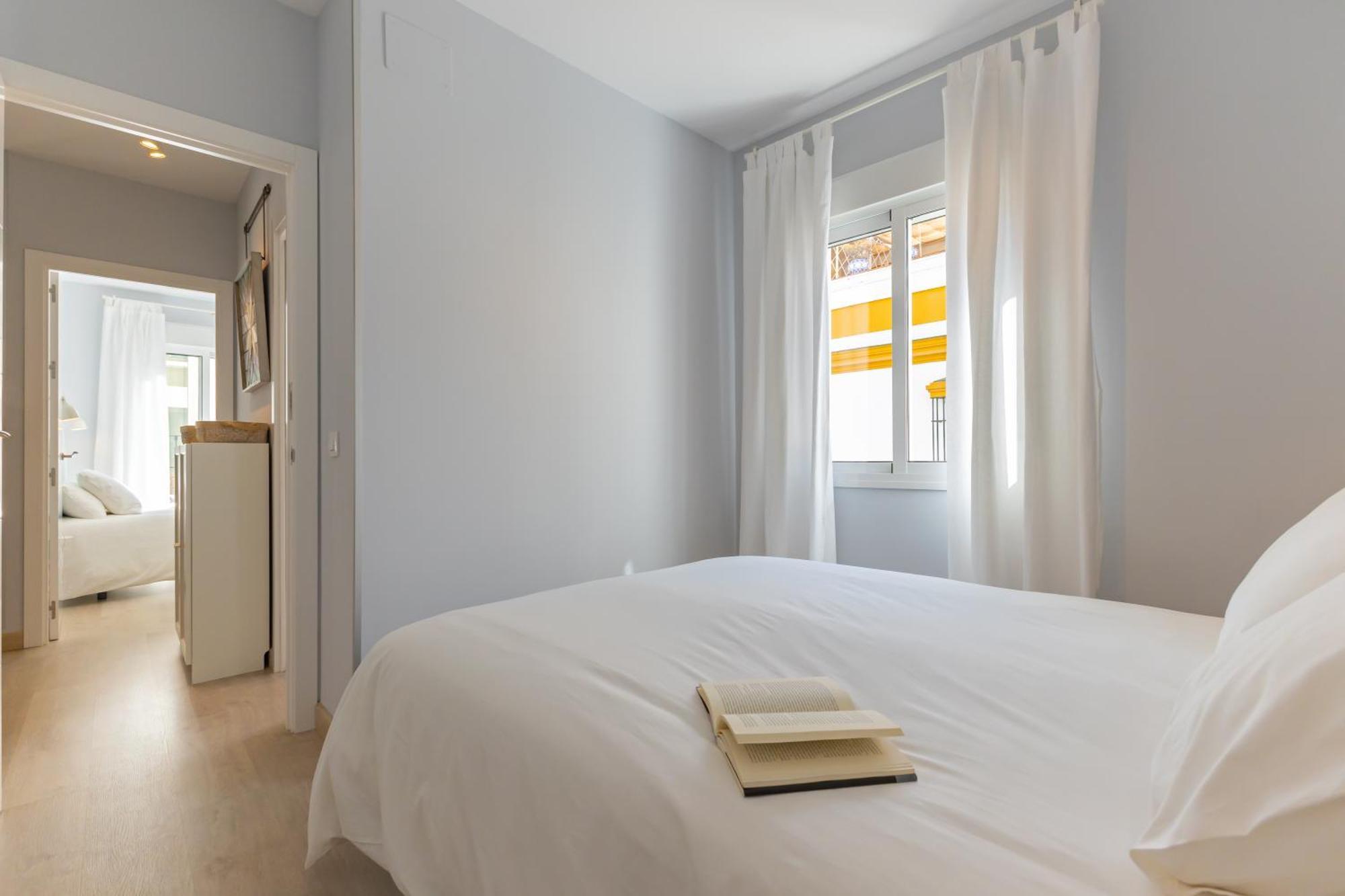 Charming 2 Bedroom Apartment At Iconic Triana Neighborhood By Ocityzen Sevilha Exterior foto